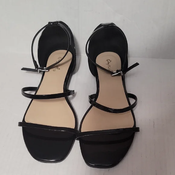 Qupid Black Strappy Sandals Size 7 Like New - Picture 4 of 9